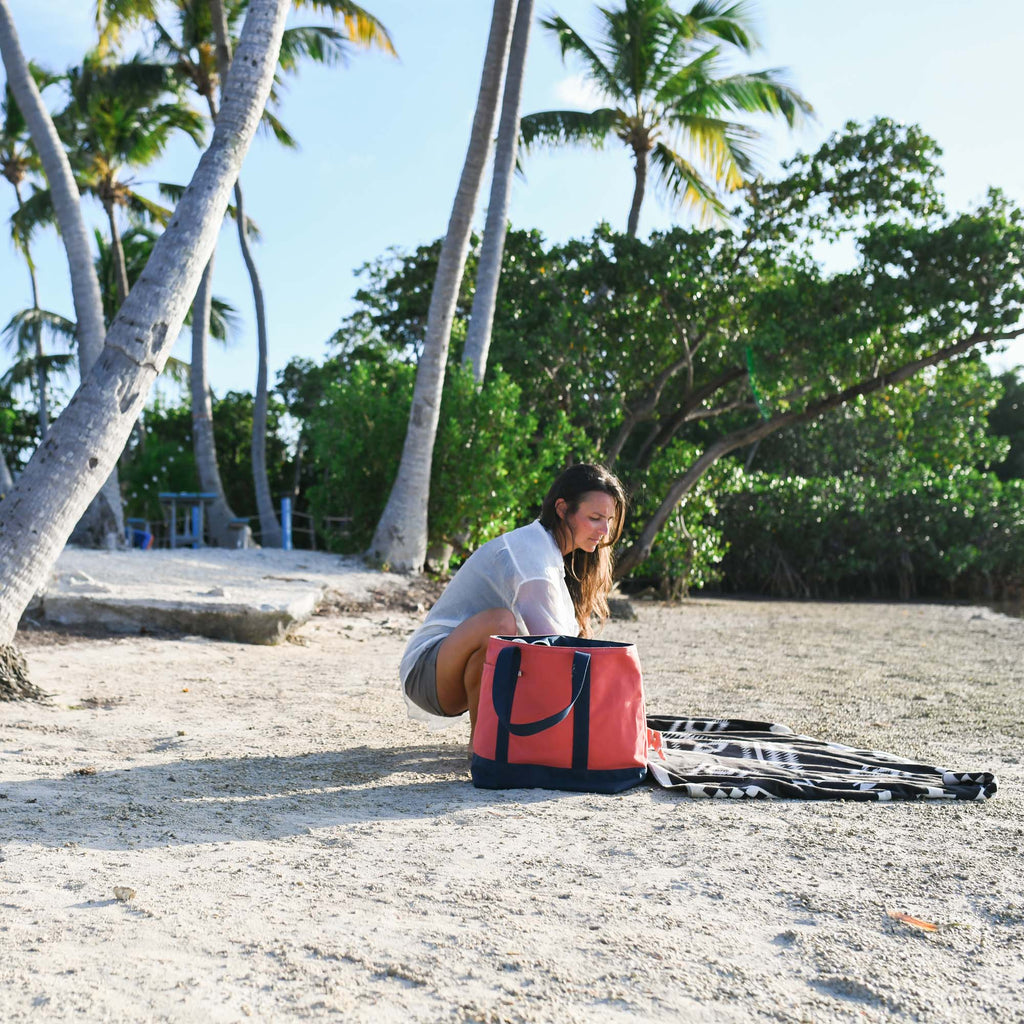 eam_Nantucket_Red_Navy