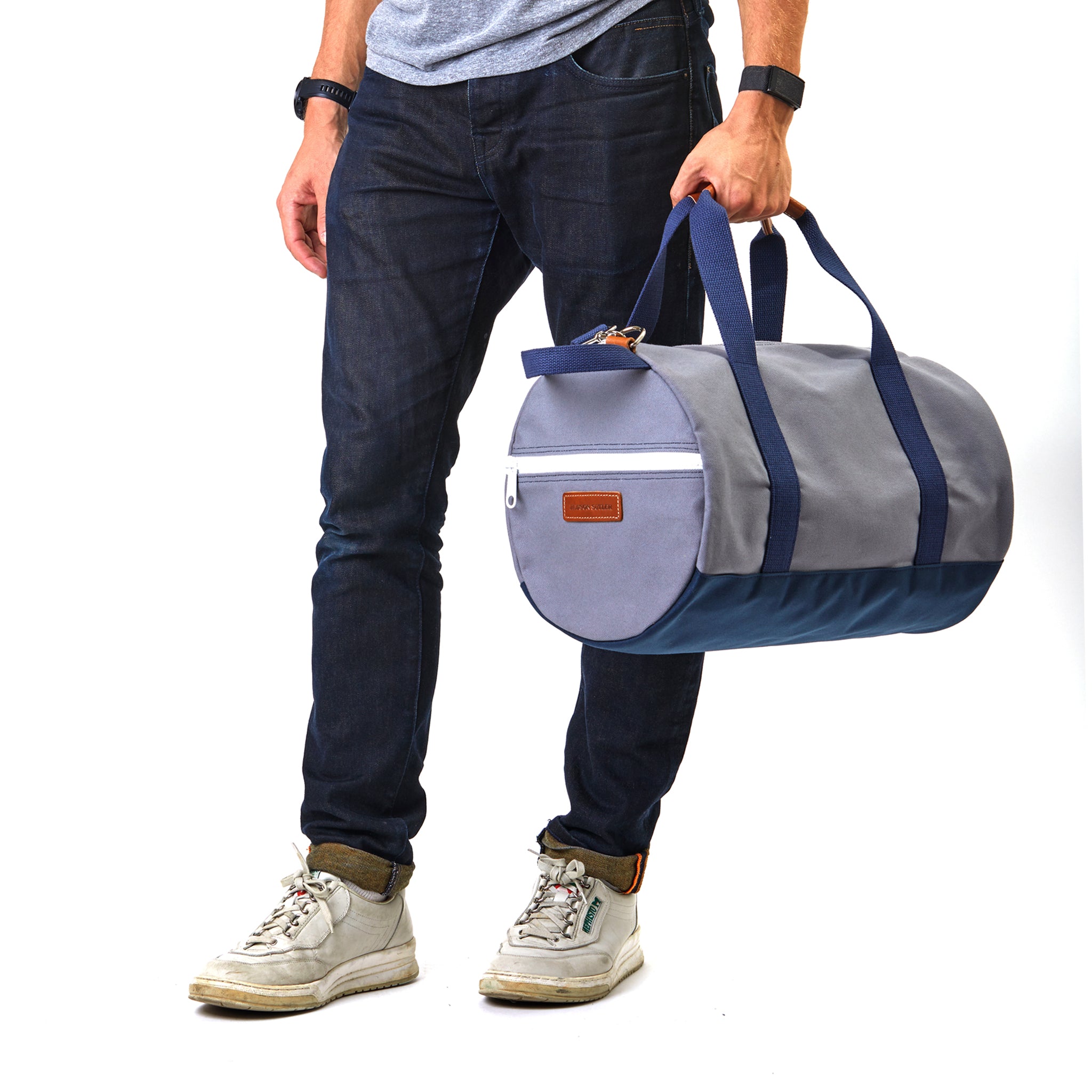 Cylindrical duffle bag cheap