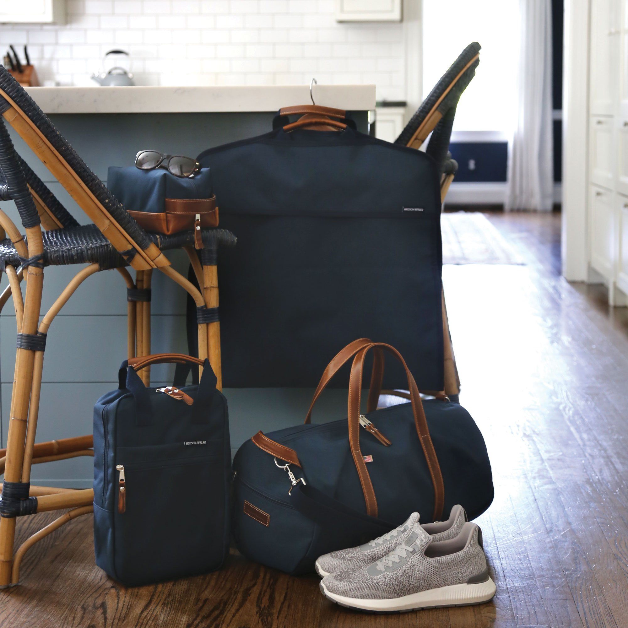 Amelia Toiletry Bag – Hunter Green By Hudson Sutler Amelia Toiletry Bag – Hunter Green By Hudson Sutler